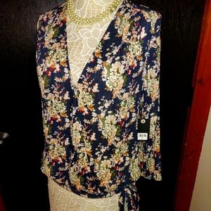 Lucky Brand long selve floral print blouse